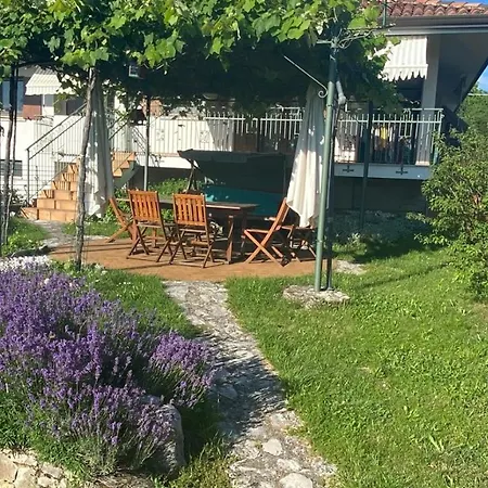 Stirenca Panzió *